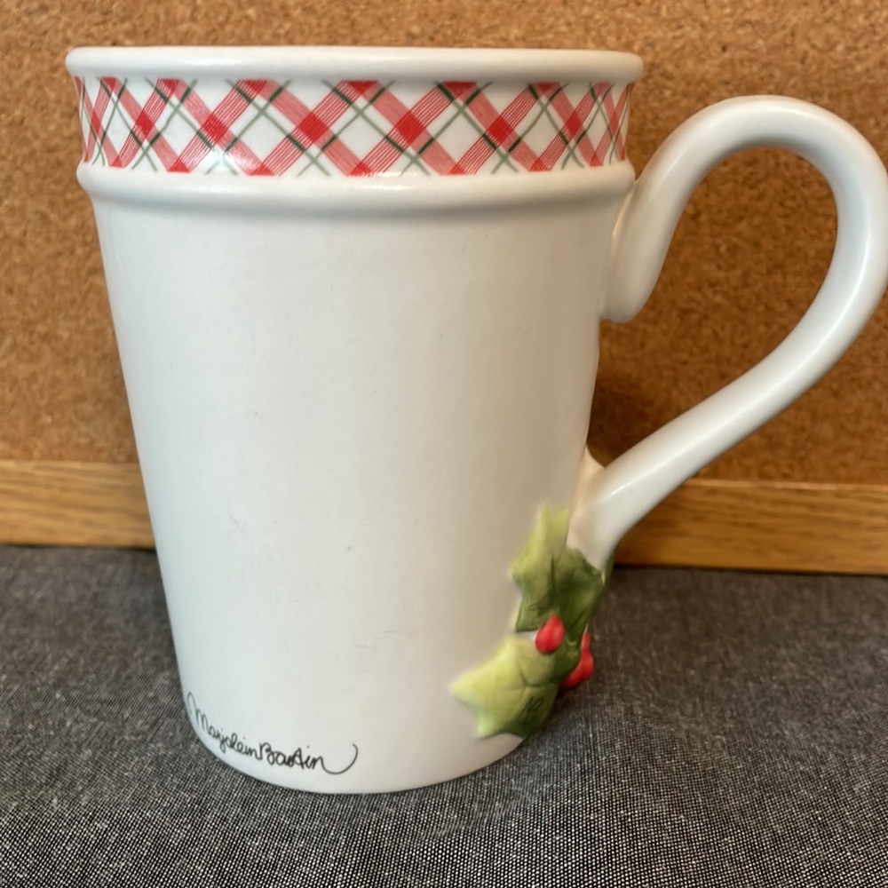 🎄 Set of 9 Marjolein Bastin Nature’s Sketchbook Hallmark Tartan Plaid Holly Mugs